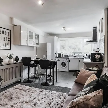 4 Bed Flat Sleeps Up To 9 Close To Brixton London Exterior photo
